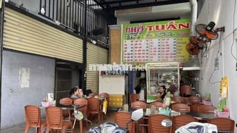 SANG RẺ QUÁN PHỞ CHỈ 49tr , sân rộng 8m ( 10 bàn ) , Lề đường 4m .
