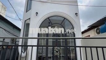 Có P.Ngủ Tầng Trệt, 50m², 4 PN, full nội thất, vào ở ngay