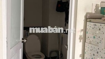 Cho thuê phòng có nội thất, ban công, bếp ngoài