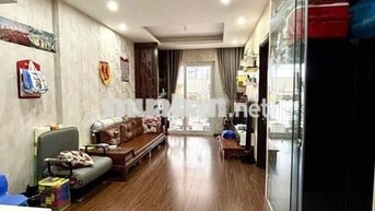 Chung cư Nguyễn Tuân tầng trung 2 thoáng, ban công, 72m2, 7 tỷ (TL)
