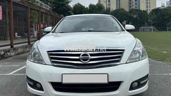 Nissan Teana 2.0 2010 Trắng Nhập khẩu
