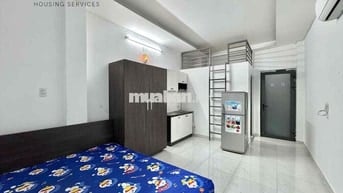Căn hộ mini Full nội thất Thag máy kế cầu Chữ Y Q8