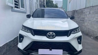 Fortuner Legender 2024,dầu,17 ngàn km,sơn zin 100%