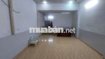 cho thuê nhà đường Phạm Hùng C9 DT.4m×18m } Nhà trệt 1 Phòng 1 toilet.