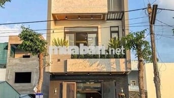 nhà mới Hồng Loan hướng Tây Bắc đường D7 giá giảm còn 5 tỷ 990 triệu