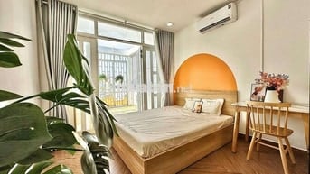 STUDIO ban công tách bếp,đi chuyển kcx UFM q4 chỉ khoảng 5p
