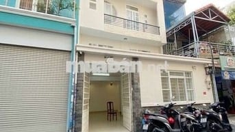 Nhà 1 trệt 2 lầu sân thượng phù hợp vừa KD vừa ở gần khu đại học lớn