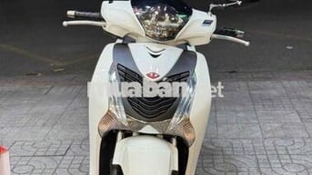 Honda SHVN 150 Tự động Smartkey Trắng