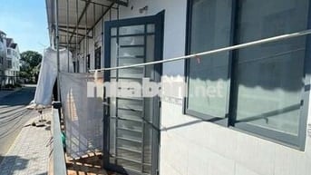 Cho thuê phòng trọ 2tr  kinh doanh được Lộ 12m kdc nông thổ sản 