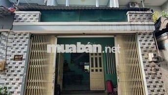 Nhà rộng 2 mặt cửa, đẹp thoáng, hẻm xe hơi thông, đg số 10( Chính chủ)