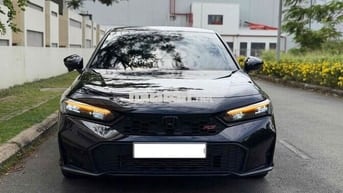 Honda Civic RS 2025 Đen 15.000km