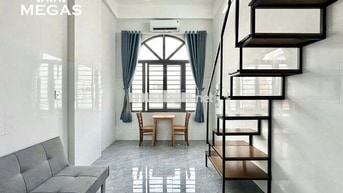 CHO THUÊ CHDV Q7 DUPLEX CỬA SỔ LỚN GẦN LOTTE, TDTU, RMIT, UFM, PMH