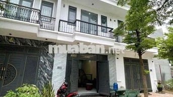 nhà 1 trệt 2 lầu An Phú đầy đủ nội thất,đường 7m đậu ô tô ok