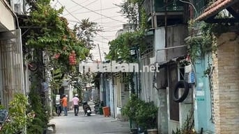 NHÀ BÀ ĐIỂM HÓC MÔN - HẺM Ô TÔ THÔNG - CHỈ 3,3 tỷ (TL)