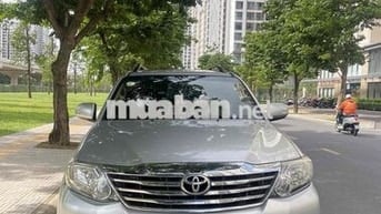 Toyota Fortuner 2012 Bạc