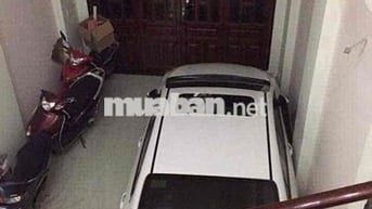 Nhà thuê (4m x 18m) có 4 phòng ngủ 5 vệ sinh hẻm 6m thông kinh doanh