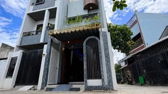 Xuất ngoại bán nhà 3 mê full nội thất tâm huyết gần biển , gần chợ