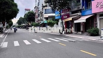 CHO THUÊ NGUYÊN CĂN NHÀ MẶT TIỀN ĐƯỜNG HÀN HẢI NGUYÊN – QUẬN 11 - KINH