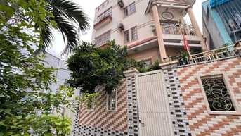 13,1 TỶ-TAN THUAN TAY.Q7-5T 11x10M, NHÀ SÂN VƯỜN RỘNG TIỆN MỞ VPKD