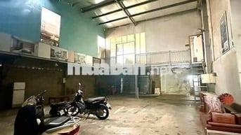 kho mặt tiền đường 7,5m hòa xuân.  dt : 200m2.