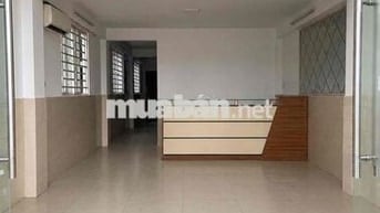 Cho Thuê  MT Phạm Văn Đồng đẹp hiếm, thang máy, chỉ 45 triệu/tháng