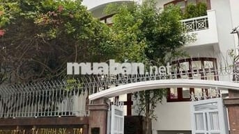 Cho Thuê Biệt Thự Nguyễn Văn Trỗi  ngang 8m – Phú Nhuận | 9 Phòng