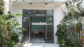 Nhà cấp 4 kiên cố ngay chợ Mười Giờ