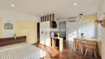 CHUNG CƯ MỚI TOANH TONE GỖ FULL NỘI THẤT MÁY GIẶT RIÊNG
