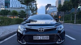 Toyota Camry 2.0E 2017 Xe Gia Đình Đẹp Như Mới