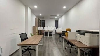 Cho thuê văn phòng Vạn Phúc City, 35m2 Full nội thất - 7,5Tr/tháng