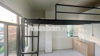 Phòng chính chủ ngay cổng sau Đại học Văn Hiến