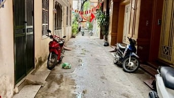 Cho thuê cả nhà số 17 ngõ 34 phố Hào Nam, quận Đống Đa