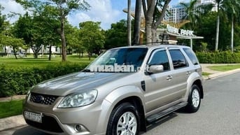 Ford Escape XLT 2010 Vàng cát Tự động