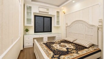 Nhà Khâm Thiên đẹp, full nội thất khách chỉ cần xách vali vào ở