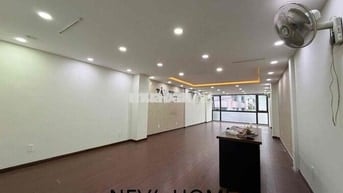 Cho thuê văn phòng MBKD siêu rẻ mặt tiền NCV