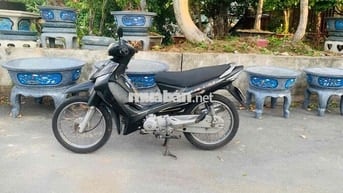 Suzuki Revo Đen