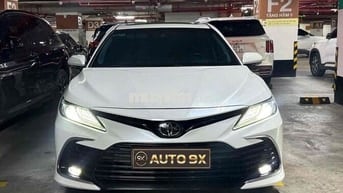 🚘 Toyota Camry 2.0Q Model 2023 - Trắng 5v km