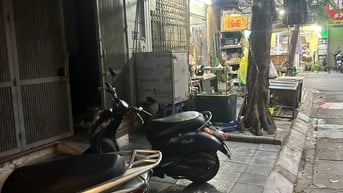 Chính chủ bán nhà tầng 1 Nghĩa tân lô góc 101 m2 MT 20 m KD tốt 10,2tỷ