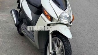 Honda Click Trắng 54-N7 8679