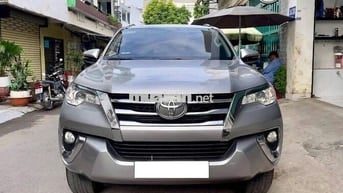 Toyota Fortuner 2.4G 4x2 AT 2019 Bạc | 52,000 Km
