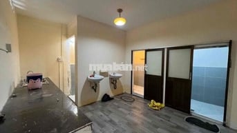 110m2_ 5PN 3WC_ Chung Cư Cũ Q1_ Điện Nước Nhà Nước_Kinh Doanh Tự Do