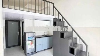 Cho Thuê Phòng Gác Ban Công Ngay Bến Vân Đồn Quận 4