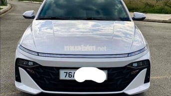 Hyundai Accent Trắng 5 chỗ
