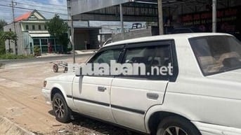 Toyota Corona Máy dầu Trắng 5 chỗ