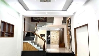 CHO THUÊ NHÀ 4 TẦNG ĐƯỜNG LÝ NHÂN TÔNG- FULL ĐIỀU HOÀ- 6PN- SẴN VÀO Ở