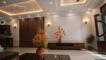 Bán nhà 5 tầng phố Thái Hà 60m2, ô tô đỗ cửa, nhà xây đẹp, gần phố