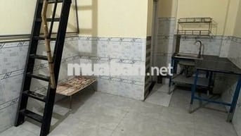 Cho thuê p30 m2 cách ĐHVLCS 3 200m