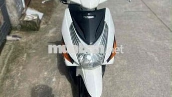 Honda Click Trắng