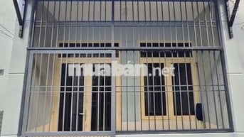 Cho thuê nhà nguyên căn 4PN, 1 trệt 2 lầu gần Công viên Làng Hoa