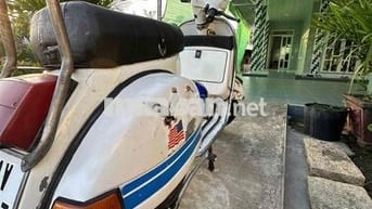 Piaggio Vespa Trắng